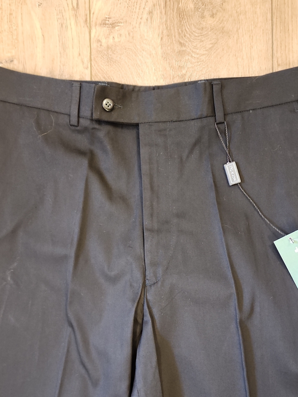 Tundra Plain Front Black Pants Classic Italy Made Business Casual Men's size 34 - Picture 2 of 9